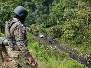 Bloqueos persisten en Bocas del Toro pese a despliegue de Operación Omega