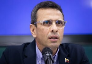 Capriles condenó que "siga la devaluación del bolívar"