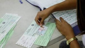 Ifarhu paga becas y PASE-U esta semana: revisa si estás en la lista