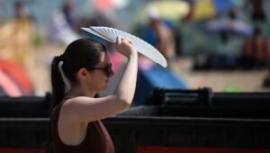 Ola de calor azota a Europa y trabajadora muere en España