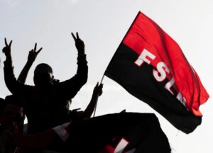MINED promueve bandera sandinista como "símbolo patrio"