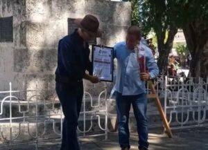 Recibe intelectual Delio Gabriel Orozco González el Premio al Mérito Literario José Joaquín Palma