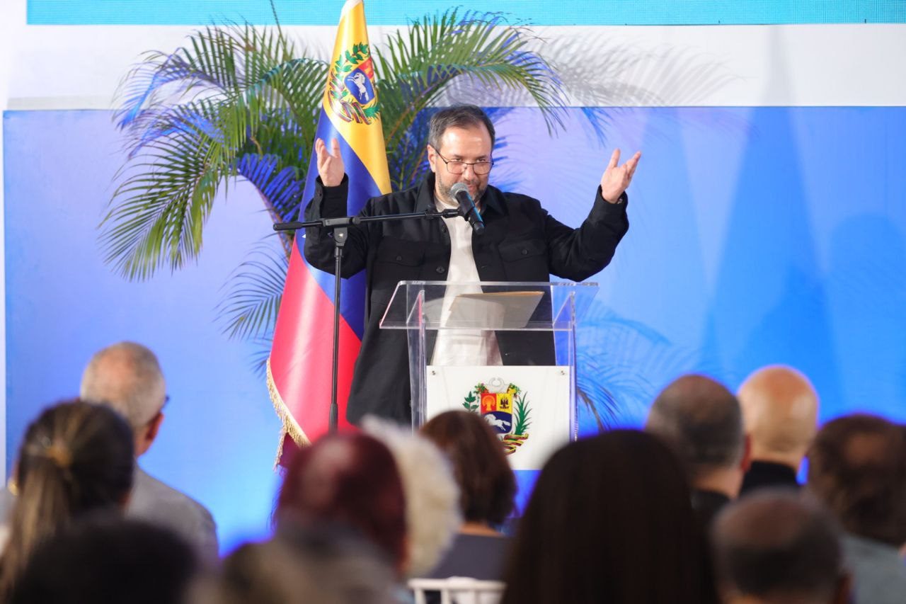 Cancillería anuncia cierre de sus embajadas en Noruega y Australia