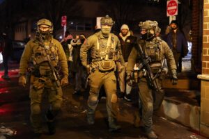 Choque en el Congreso de Estados Unidos por ‘tácticas antiamericanas’ de policía migratoria