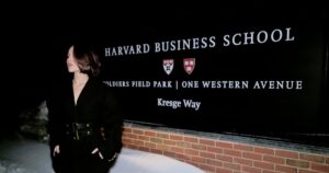 Danna Paola recibe reconocimiento en Harvard; ¿cuál fue la razón? - La Prensa Gráfica