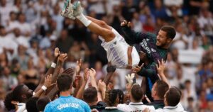 Hazard: “Ahora soy más taxista que futbolista” - La Prensa Gráfica