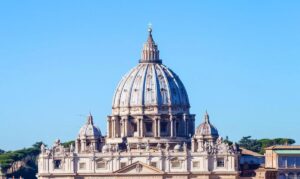 La basílica de San Pedro en el Vaticano tendrá nueva terraza café para celebrar sus 400 años