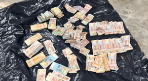 PNC detiene a hombre con más de Q190 mil en una camioneta en Petén